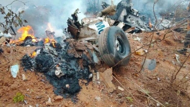 কেনিয়ায় ১২ আরোহীসহ বিমান বিধ্বস্ত কেনিয়ায় ১২ আরোহীসহ বিমান বিধ্বস্ত