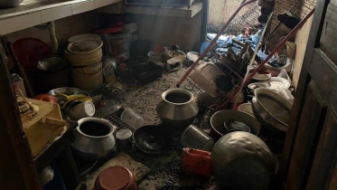 সেহরির সময় বিকট শব্দে বিস্ফোরণ, শরীরে আগুন নিয়ে বেরিয়ে আসেন সবাই