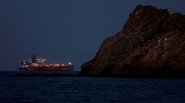 হরমুজ অবরোধ খুলতে ইরানের বিদ্যুৎ কেন্দ্র ‘নিশ্চিহ্ন করার’ হুমকি