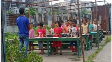 এক দশক ধরে পথশিশুদের জ্ঞানের আলো ছড়াচ্ছে শুভ