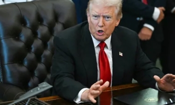 বিল ক্লিনটনের সঙ্গে এপস্টাইনের