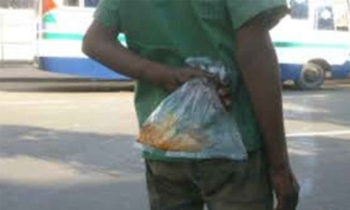 পথশিশুরা সহজলভ্য মাদকে আসক্ত : ঝুঁকি বাড়াচ্ছে ‘ড্যান্ডি’