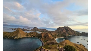 ইন্দোনেশিয়ায় পর্যটকবাহী নৌযান ডুবে স্প্যানিশ পরিবারের ৪ জন নিখোঁজ