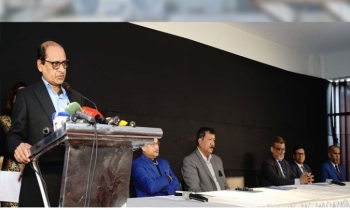 বছরের শুরুতেই সরকারি প্রাথমিকের শিক্ষার্থীদের মাঝে শতভাগ পাঠ্যবই