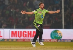 শাহিন আফ্রিদির বদলি খেলোয়াড়ের নাম ঘোষণা করলো ব্রিসবেন