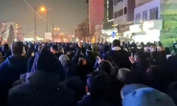 ইরানে নতুন করে বিক্ষোভ শুরু