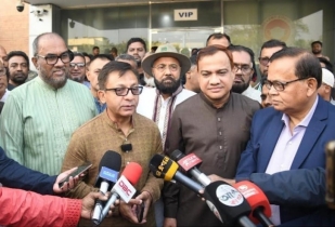 রমজানে বাজার স্থিতিশীল রাখতে পর্যাপ্ত খাদ্যপণ্য মজুত আছে : বাণিজ্