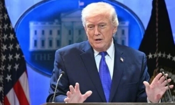 আদালতের তিরস্কারের পর ট্রাম্পের ১০% শুল্ক ঘোষণা