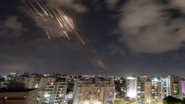 ইসরায়েলে নতুন দফায় ক্ষেপণাস্ত্র ছুড়েছে ইরান