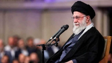 গোলমালকারীরা ট্রাম্পকে খুশি করতে চাইছে: আয়াতুল্লাহ খামেনি