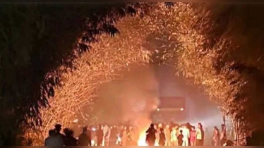 রিকশা চুরি: লক্ষ্মীপুরে পুলিশ-এলাকাবাসী সংঘর্ষ, সড়ক অবরোধ