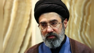 ইরানের পরবর্তী সর্বোচ্চ নেতা খামেনির ছেলে?