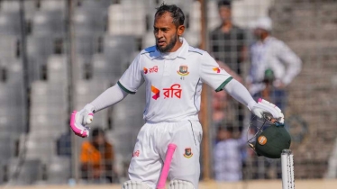 শততম টেস্ট শতরানে রাঙানোর অপেক্ষায় মুশফিক