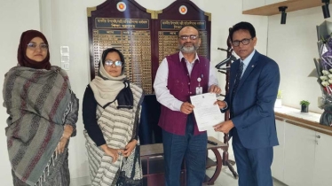 ঢাবি ভিসি অধ্যাপক নিয়াজ আহমদ খানের পদত্যাগ