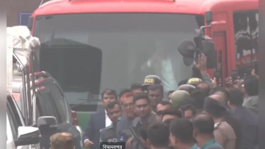 কর্মীদের সঙ্গে বাসে চড়ে ৩০০ ফিটের পথে তারেক