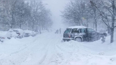 তীব্র শীত ও তুষারঝড়ে বিপর্যস্ত যুক্তরাষ্ট্র, মৃত্যু ২০