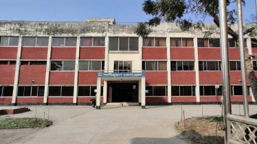 টাকা নিয়ে বিরোধ ছেলের সঙ্গে, কুপিয়ে মারল বাবাকে