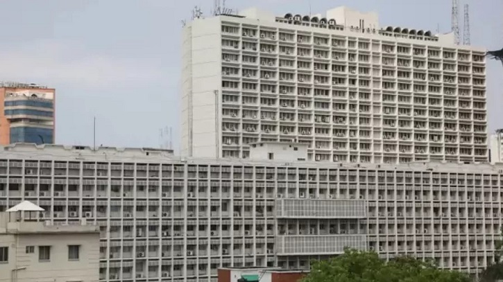 আন্দোলনের মধ্যে সচিবালয়ে নিরাপত্তা জোরদার, দর্শনার্থী নিষেধাজ্ঞা আন্দোলনের মধ্যে সচিবালয়ে নিরাপত্তা জোরদার, দর্শনার্থী নিষেধাজ্ঞা