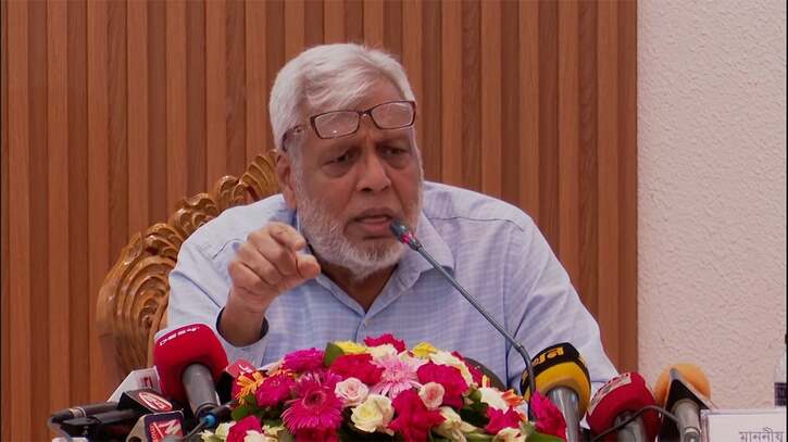 মেট্রোরেলে দুর্ঘটনায় নিহতের পরিবার পাবে ৫ লাখ টাকা : রেল উপদেষ্টা মেট্রোরেলে দুর্ঘটনায় নিহতের পরিবার পাবে ৫ লাখ টাকা : রেল উপদেষ্টা