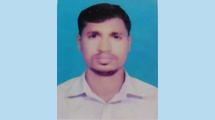 মাথা গোঁজার একটি ঠাঁই চান শহিদ ইউসুফের স্ত্রী সাজেদা আক্তার মাথা গোঁজার একটি ঠাঁই চান শহিদ ইউসুফের স্ত্রী সাজেদা আক্তার