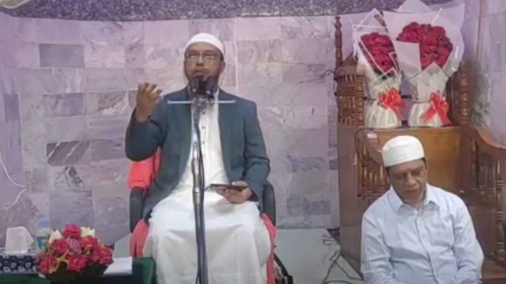 শরিয়াহ পালনে ব্যাংকগুলোর জবাবদিহিতা নিশ্চিত করুন:শায়খ আহমাদুল্লাহ শরিয়াহ পালনে ব্যাংকগুলোর জবাবদিহিতা নিশ্চিত করুন:শায়খ আহমাদুল্লাহ