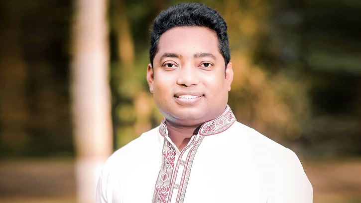 ভারত থেকে ফিরে ফেনীতে গ্রেপ্তার কুমিল্লা দক্ষিণ জেলা ছাত্রলীগ সভাপতি রাফি ভারত থেকে ফিরে ফেনীতে গ্রেপ্তার কুমিল্লা দক্ষিণ জেলা ছাত্রলীগ সভাপতি রাফি