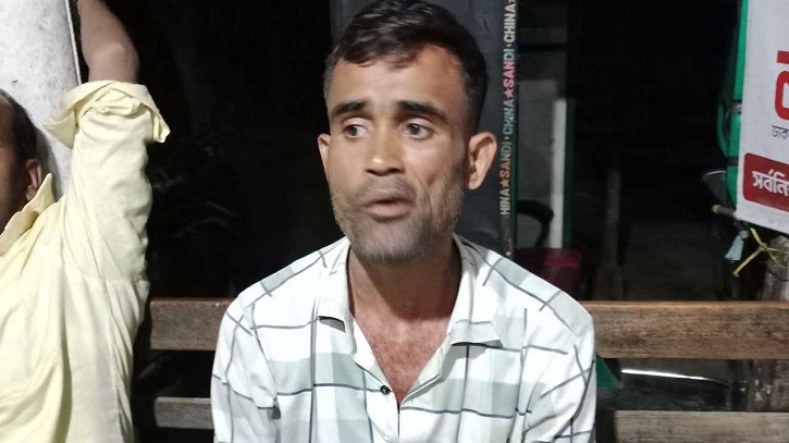 নারীকে ছুরিকাঘাত করে পালানোর সময় গণপিটুনিতে নিহত ডাকাত নারীকে ছুরিকাঘাত করে পালানোর সময় গণপিটুনিতে নিহত ডাকাত