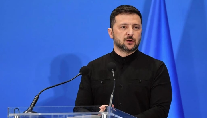 রুশ হামলার একদিন পরেও নিখোঁজ ২২ : জেলেনস্কি