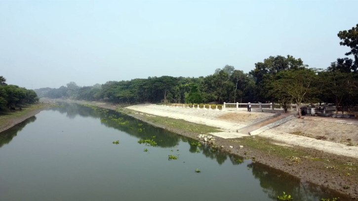 মাইকেল মধুসূদন দত্ত ও কপোতাক্ষে সাহিত্য-ইতিহাস একসাথে।