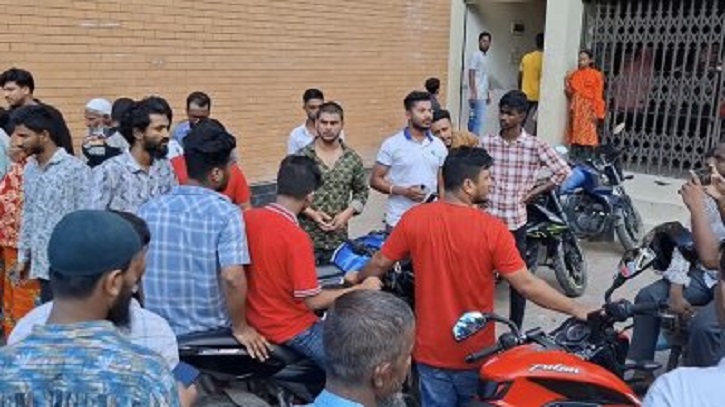 কর্মীসভায় রক্তাক্ত হামলা, গুরুতর আহত মাসুম বিল্লাহ কর্মীসভায় রক্তাক্ত হামলা, গুরুতর আহত মাসুম বিল্লাহ
