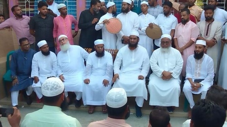 আওয়ামী লীগকে নিষিদ্ধ করা জাতীয় স্বার্থে জরুরি: মামুনুল হক আওয়ামী লীগকে নিষিদ্ধ করা জাতীয় স্বার্থে জরুরি: মামুনুল হক