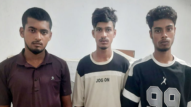 চাঁদপুরে সপ্তম শ্রেণির ছাত্রী ধর্ষণের শিকার, ৩ অভিযুক্ত গ্রেফতার চাঁদপুরে সপ্তম শ্রেণির ছাত্রী ধর্ষণের শিকার, ৩ অভিযুক্ত গ্রেফতার