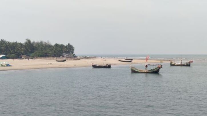 আজ থেকে সেন্টমার্টিনে পর্যটক যাতায়াত বন্ধ আজ থেকে সেন্টমার্টিনে পর্যটক যাতায়াত বন্ধ