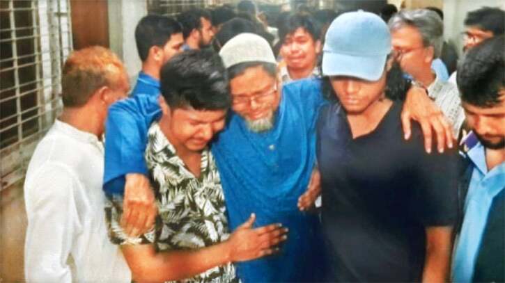 শাহরিয়ার হত্যাকাণ্ডের পরের ঘটনাপ্রবাহ নিয়ে প্রশ্ন তুললেন বড় ভাই - শরীফুল শাহরিয়ার হত্যাকাণ্ডের পরের ঘটনাপ্রবাহ নিয়ে প্রশ্ন তুললেন বড় ভাই - শরীফুল