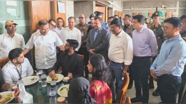 সংসদে শিক্ষার্থীদের সঙ্গে মধ্যাহ্নভোজে অংশ নিলেন প্রধানমন্ত্রী