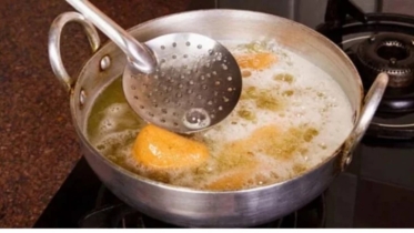 রান্নার যেসব ভুল ক্যানসারের ঝুঁকি বাড়ায়
