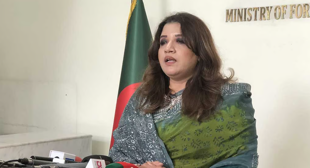 দিল্লির হাই কমিশনারের অনুমোদন: আনুষ্ঠানিক বক্তব্যের জন্য অপেক্ষায় থাকতে বললেন শামা