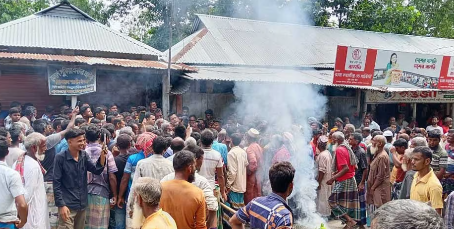 সার সংকট: কুড়িগ্রামে আতঙ্কে কৃষি কর্মকর্তারা, আসামি হয়ে গ্রামছাড়া কৃষক