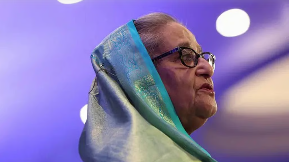 আমরা তাকে ধরে আনতে চাই, শেখ হাসিনাকে নিয়ে তথ্য উপদেষ্টা