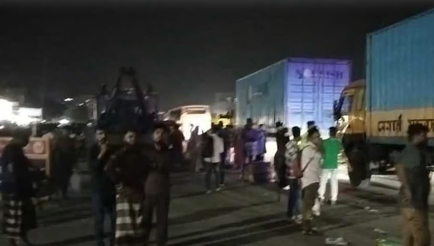 গ্যাস সংকটে গাজীপুরে ১৮% কারখানায় ৩ দিনের ছুটি, সড়কে ‘ঈদের মত’ ভিড়