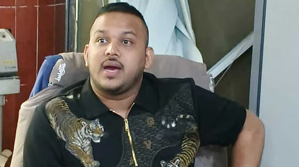 ‘পিচ্চি রাজা’ প্রিজন ভ্যান থেকে পালানোর ঘটনায় ৫ পুলিশ সদস্য বরখাস্ত