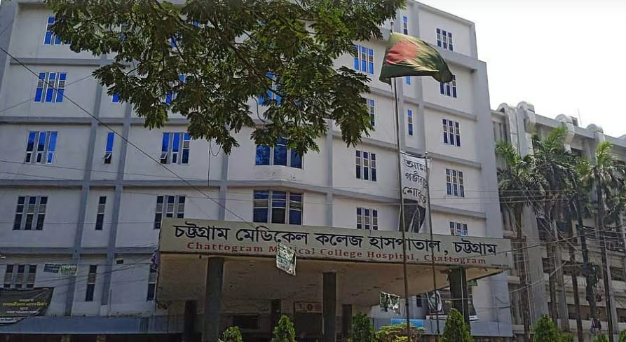 মাকে মারধর করায় বাবাকে সন্তানদের মারধর, হাসপাতালে মৃত্যু