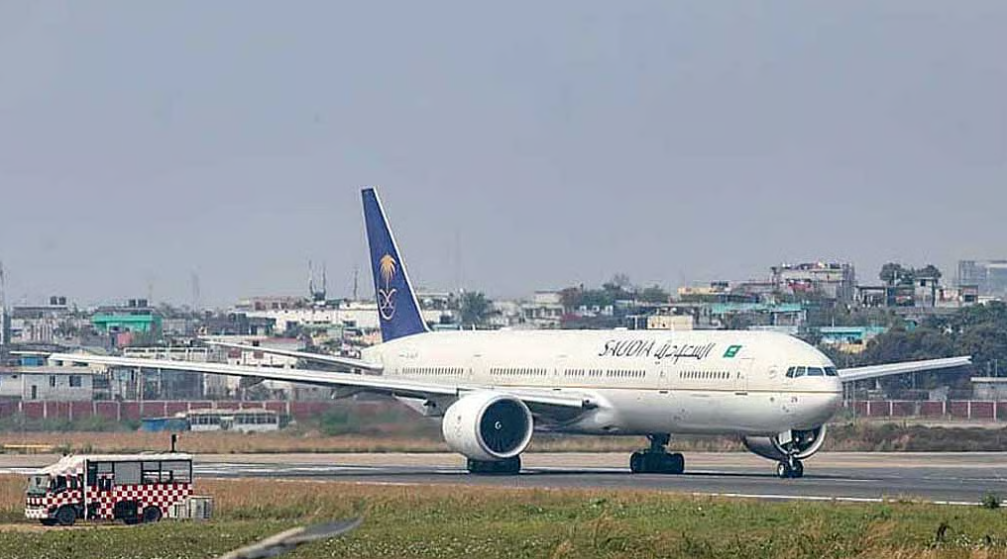 সৌদি আরবে হামলা: ঢাকা থেকে ৫১ ফ্লাইট বাতিল ঘোষণা