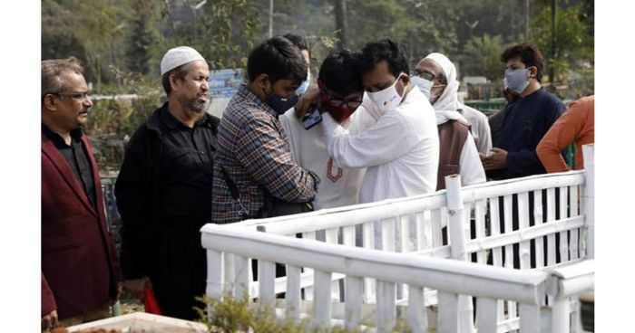 সাংবাদিক মিজানুর রহমান খানের দাফন সম্পন্ন