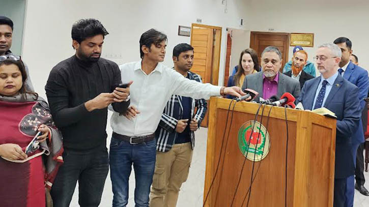 ইসির স্বাধীনতার গ্যারান্টি চাইলেন সিইসি