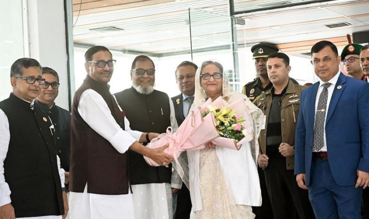 প্রধানমন্ত্রী নয়াদিল্লি থেকে দেশে ফিরেছেন