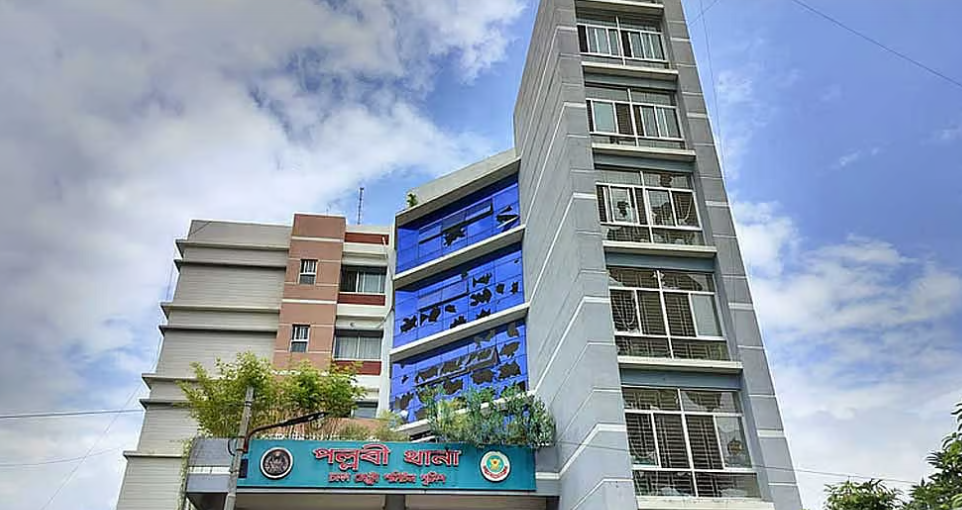 পল্লবীতে জমি ‘দখলের চেষ্টা’, পুলিশ হেফাজতে ৭